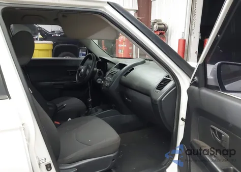 2012 Kia Soul z USA, uszkodzony, nr VIN KNDJT2A51C7447465